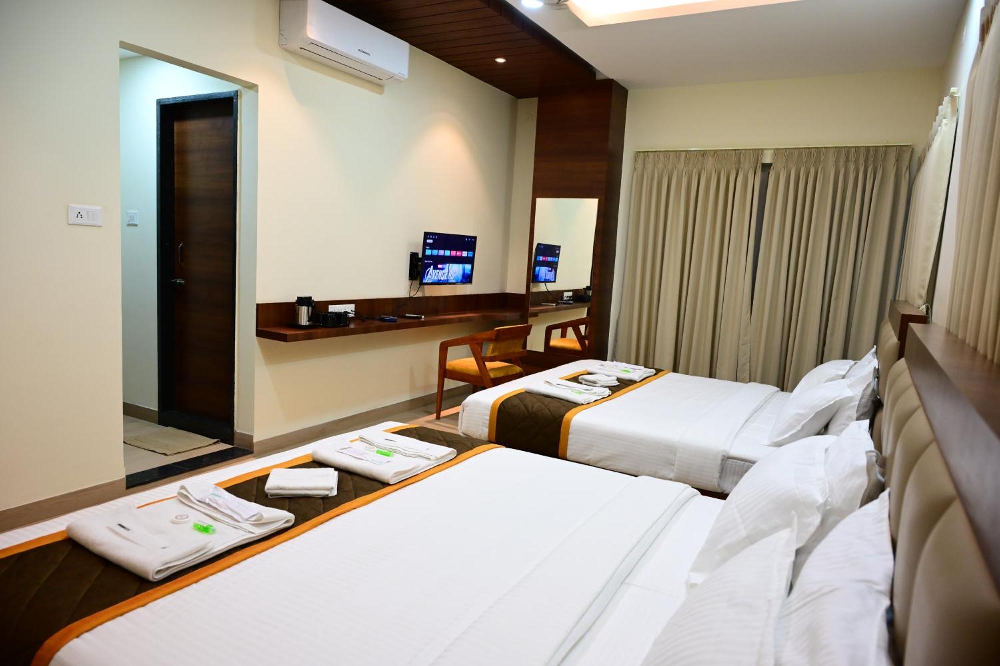 Unnati Stay Inn Vijayapura Bijāpur 外观 照片