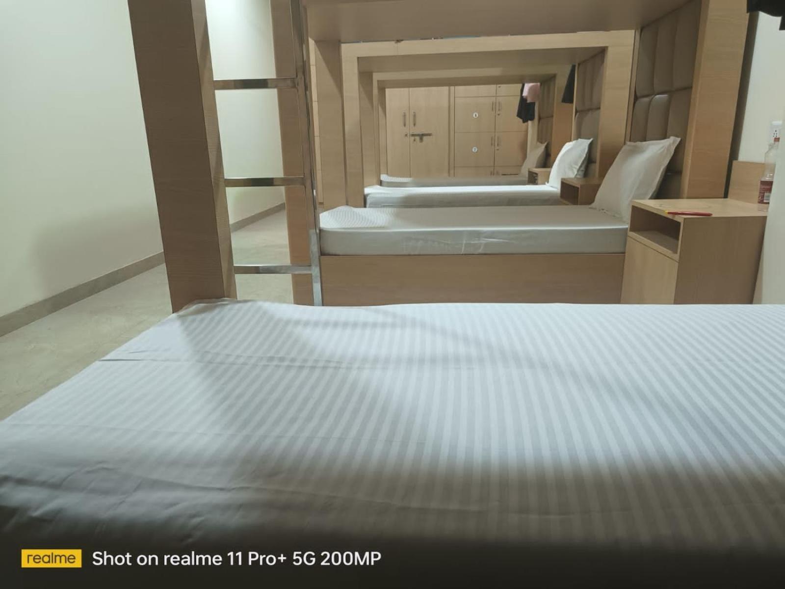 Unnati Stay Inn Vijayapura Bijāpur 外观 照片