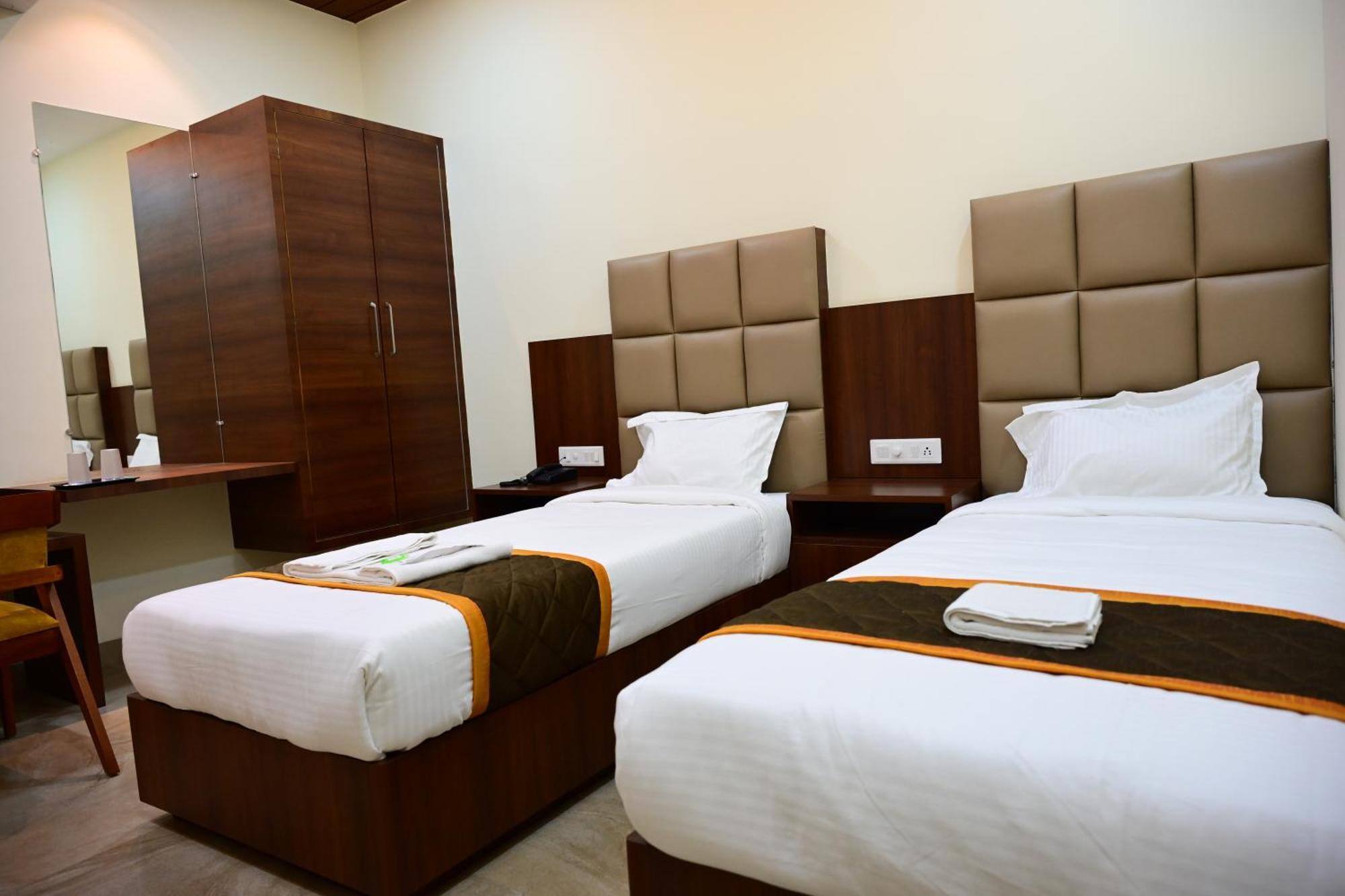 Unnati Stay Inn Vijayapura Bijāpur 外观 照片