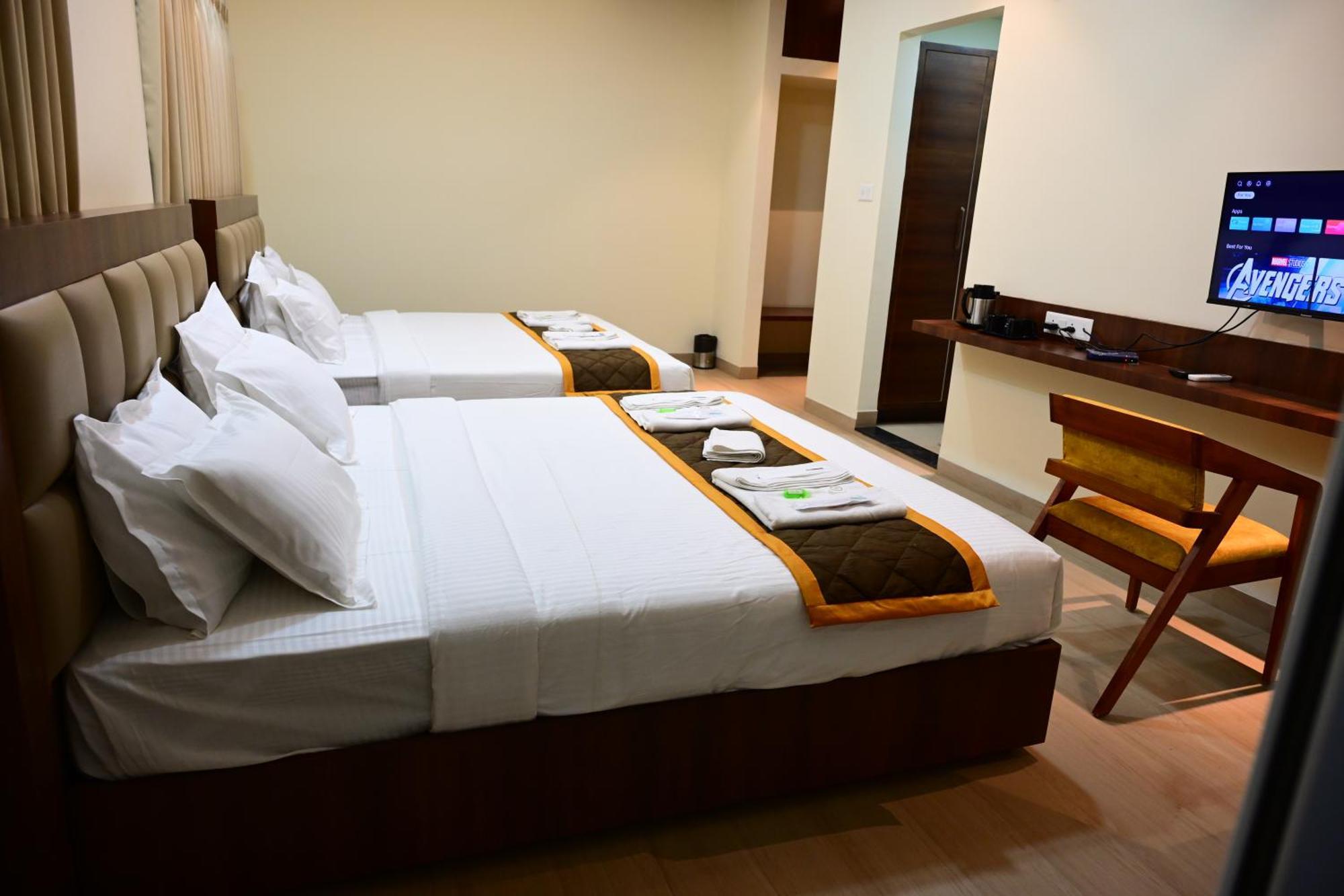Unnati Stay Inn Vijayapura Bijāpur 外观 照片