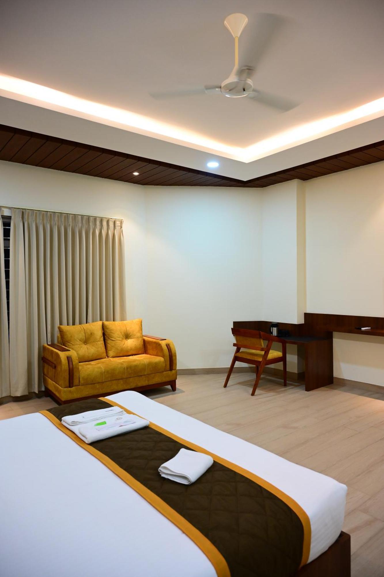 Unnati Stay Inn Vijayapura Bijāpur 外观 照片