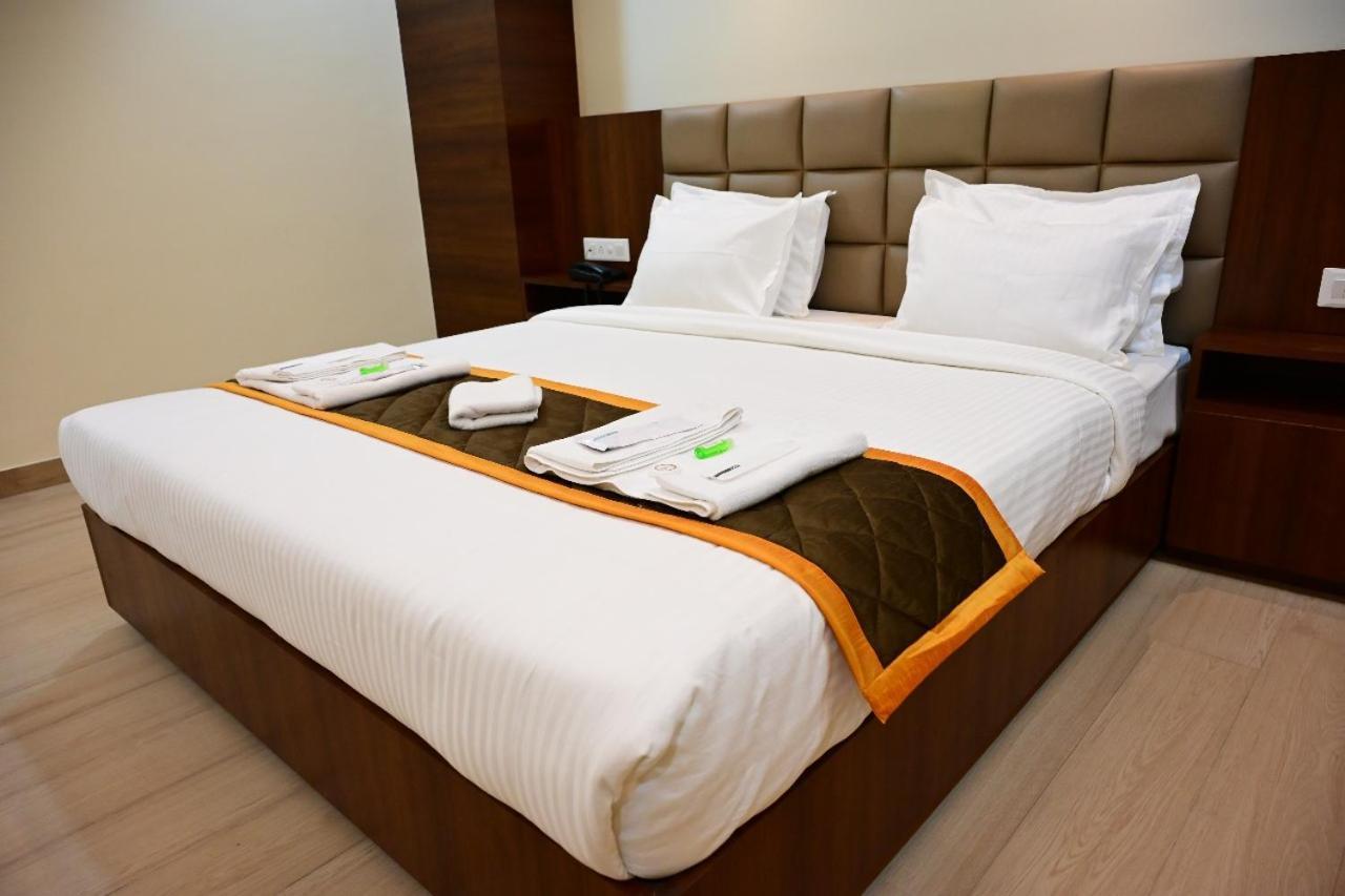 Unnati Stay Inn Vijayapura Bijāpur 外观 照片
