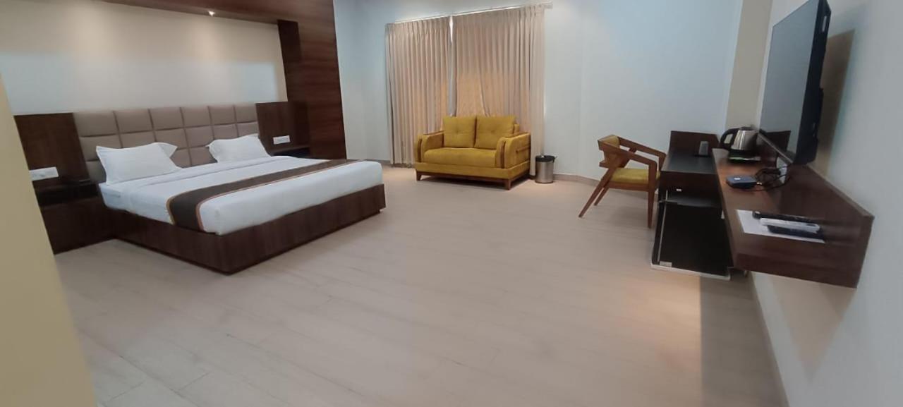 Unnati Stay Inn Vijayapura Bijāpur 外观 照片