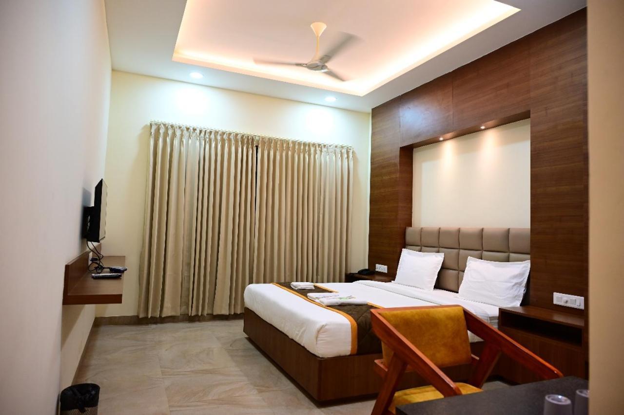Unnati Stay Inn Vijayapura Bijāpur 外观 照片