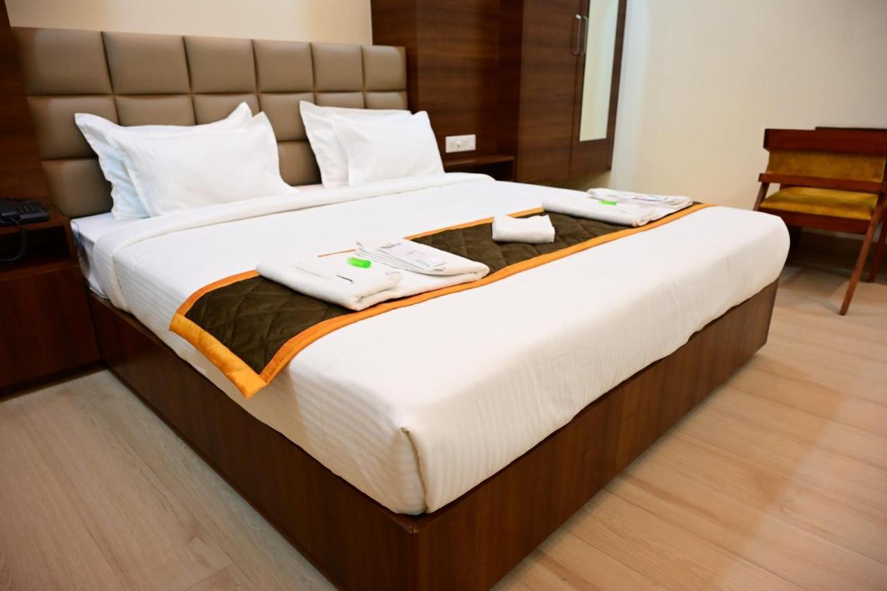 Unnati Stay Inn Vijayapura Bijāpur 外观 照片