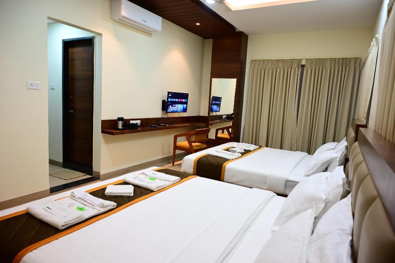 Unnati Stay Inn Vijayapura Bijāpur 外观 照片
