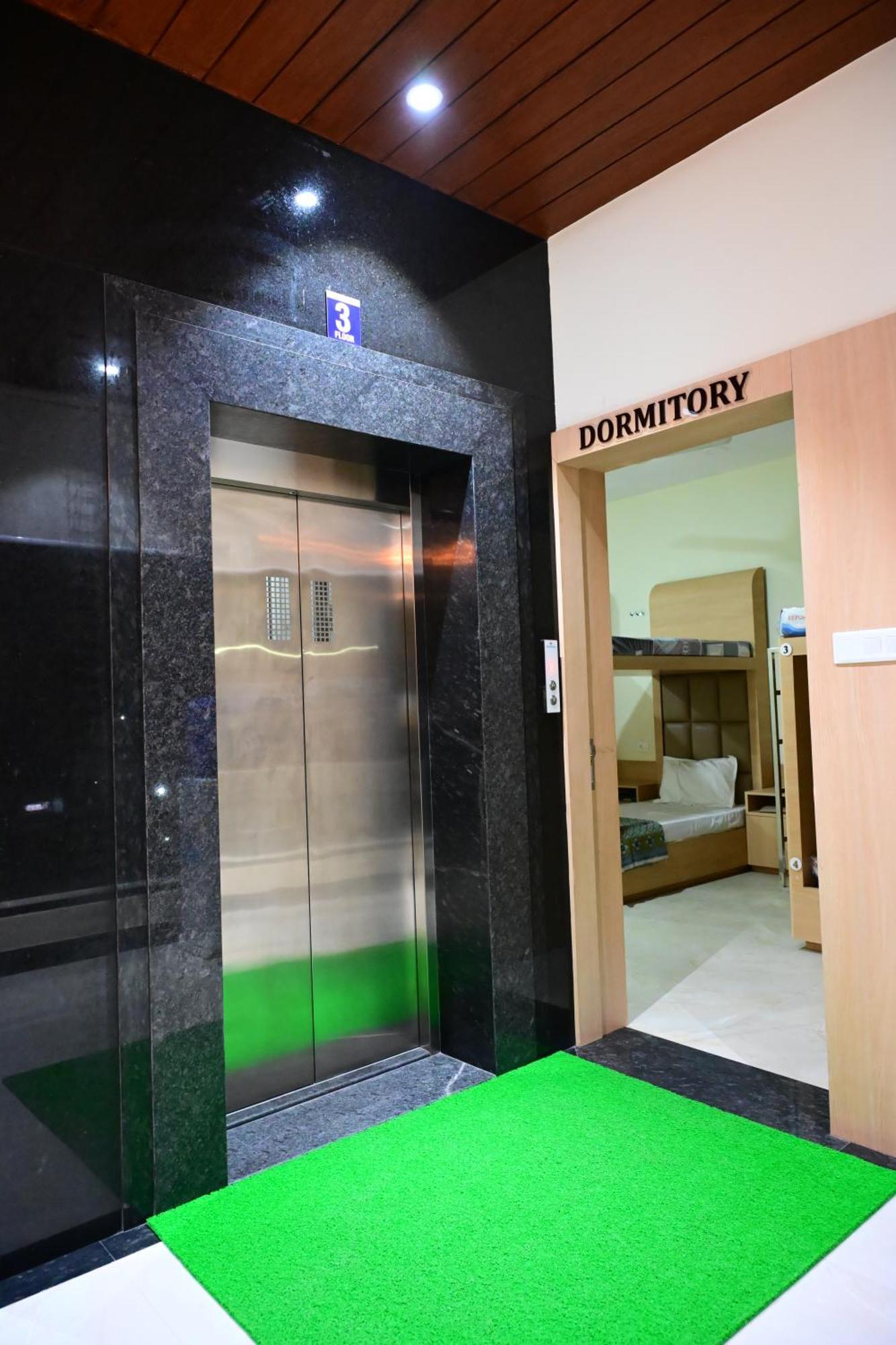 Unnati Stay Inn Vijayapura Bijāpur 外观 照片