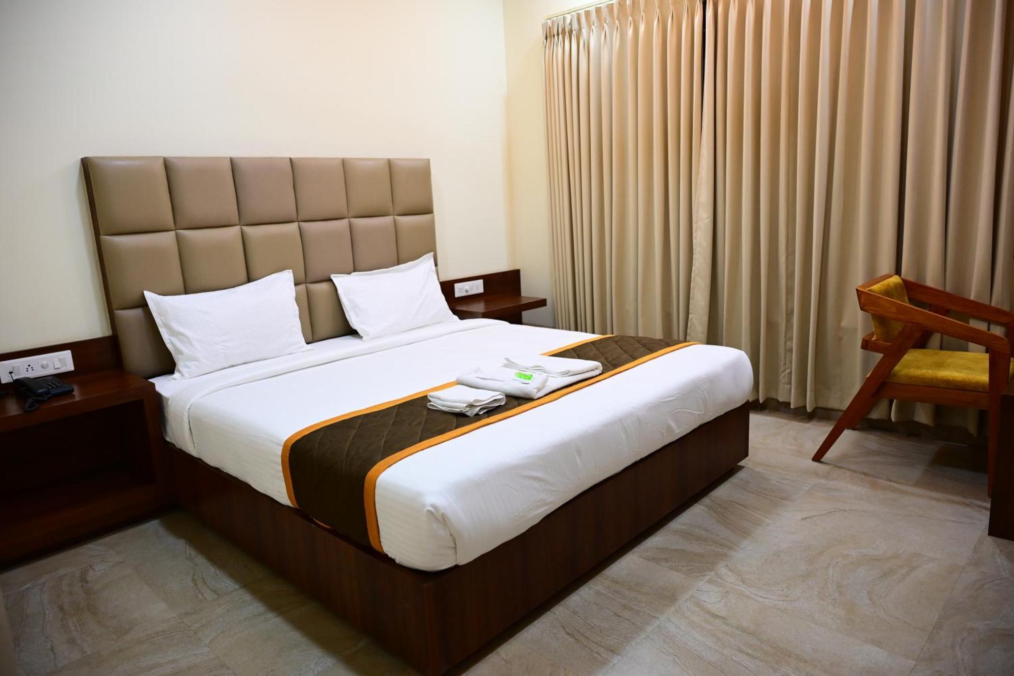 Unnati Stay Inn Vijayapura Bijāpur 外观 照片