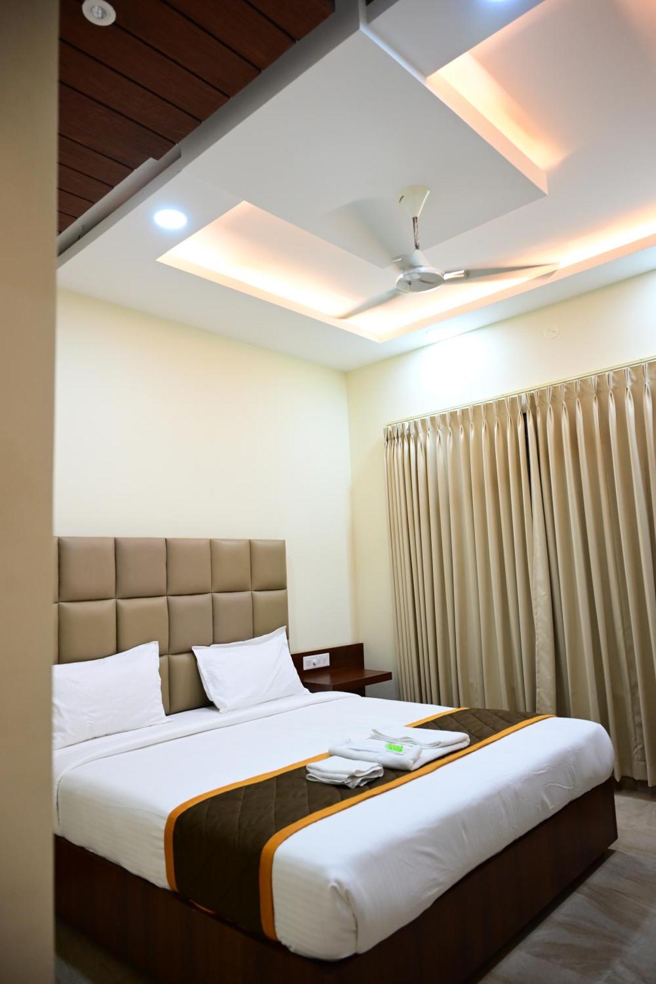 Unnati Stay Inn Vijayapura Bijāpur 外观 照片